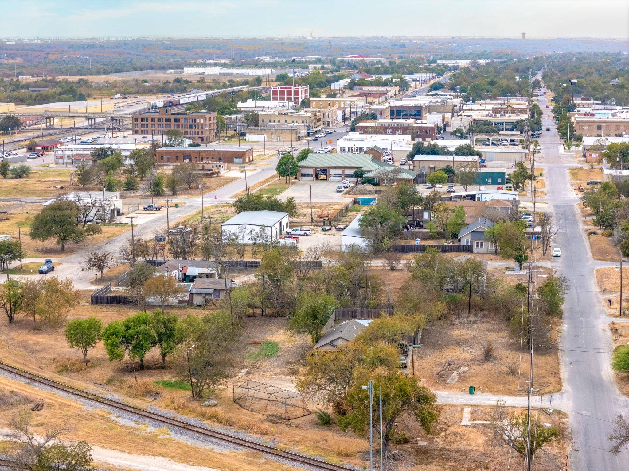 Taylor, TX 76574,207 Murphy ST