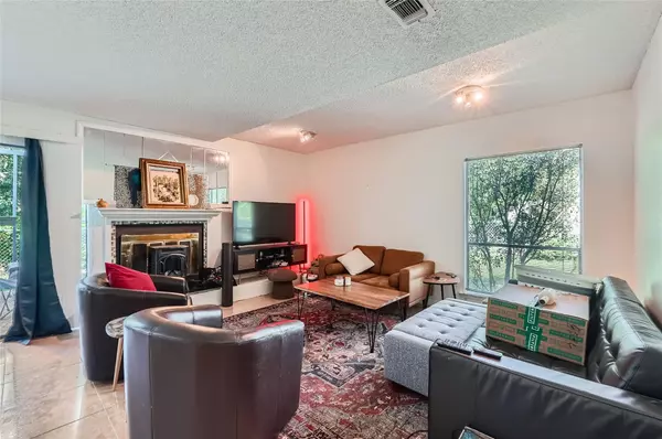 Austin, TX 78731,6810 Thorncliffe DR #B