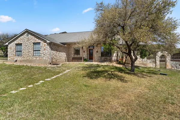 Spicewood, TX 78669,20106 Moon Dance LN