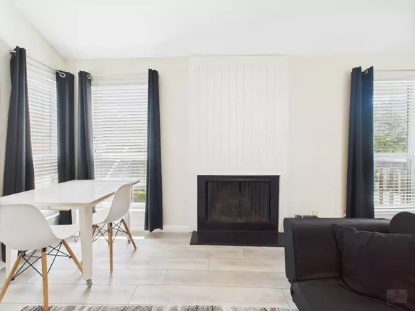 Austin, TX 78705,1000 W 26th ST #211