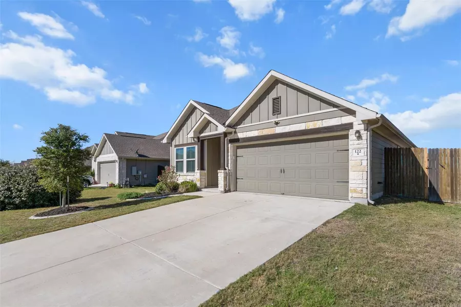 122 Finley ST, Hutto, TX 78634