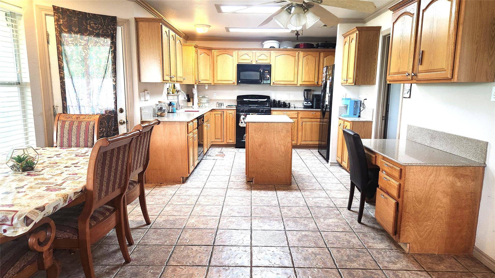 Cedar Creek, TX 78612,1149 State Highway 21 W #A