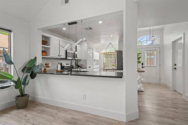 13436 Moscow TRL, Austin, TX 78729