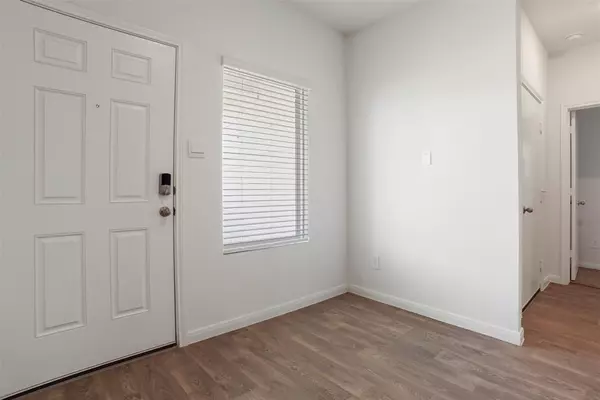 San Marcos, TX 78666,121 FLORA VISTA ST