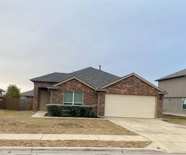 306 Camellia DR, Hutto, TX 78634