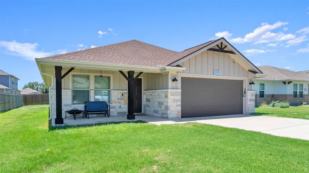 440 Dove TRL, Bertram, TX 78605