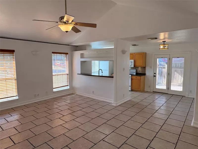 1923 Nicole CIR, Round Rock, TX 78664