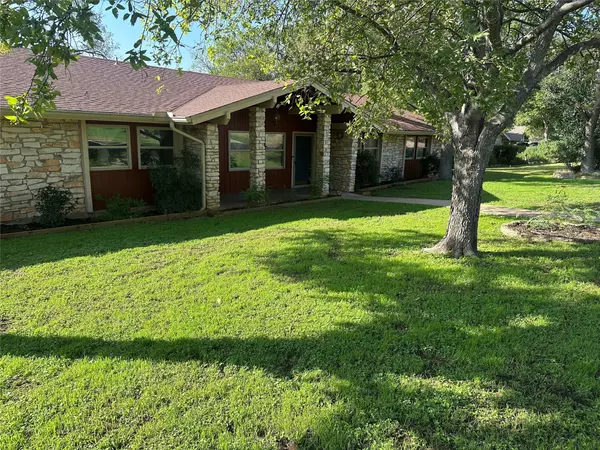 Georgetown, TX 78628,806 Country Club RD