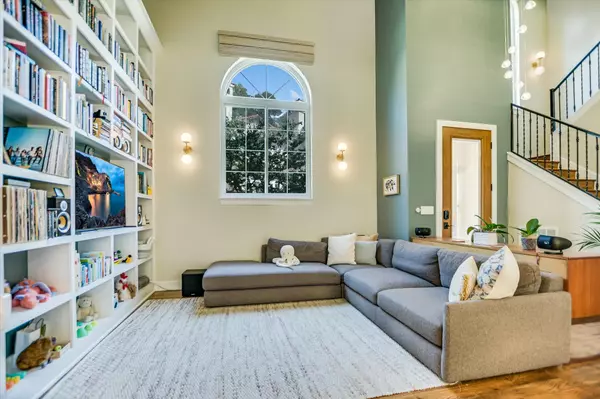 Austin, TX 78704,1529 Barton Springs Road RD #24