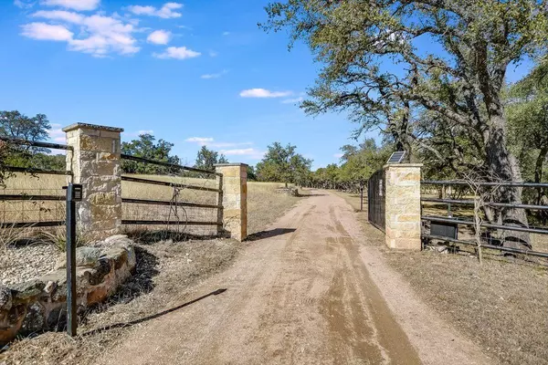 Dripping Springs, TX 78620,441 Leaning Oak TRL