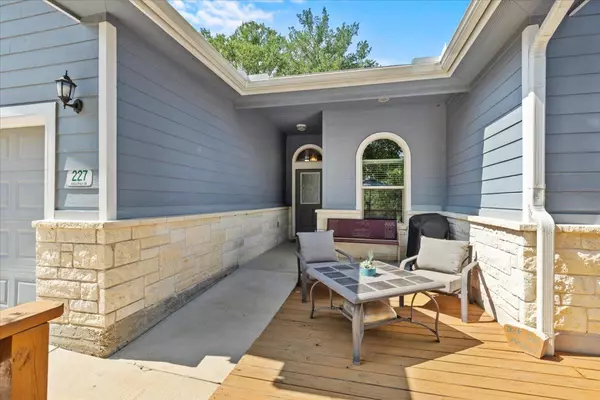 Bastrop, TX 78602,227 Kaelepulu DR