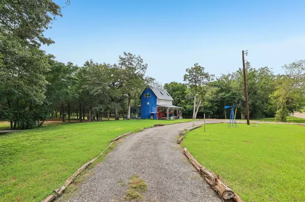 Bastrop, TX 78602,430 Green Valley DR