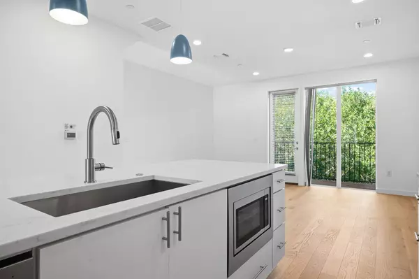 Austin, TX 78723,6020 Springdale RD #12