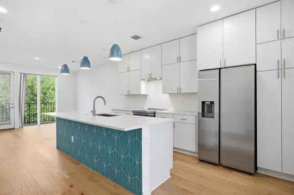 6020 Springdale RD #12, Austin, TX 78723