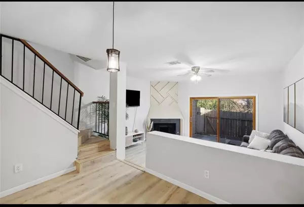 Austin, TX 78753,11404 Walnut Ridge DR #10