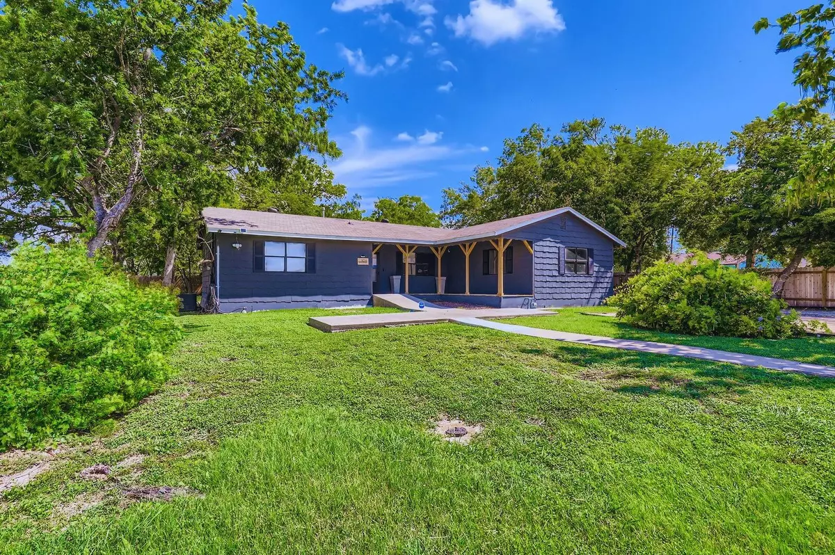 Hutto, TX 78634,108 W Austin Ave