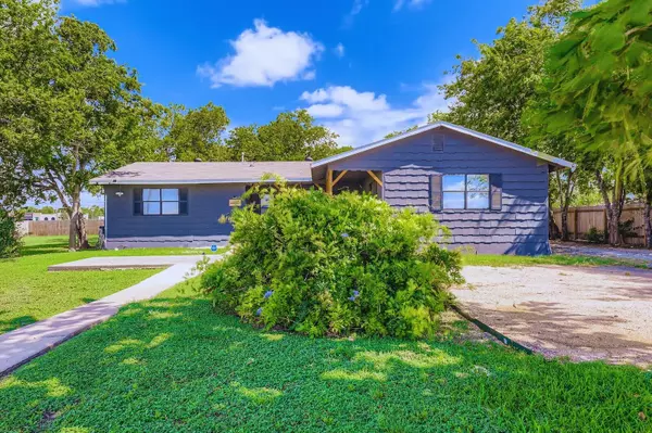 Hutto, TX 78634,108 W Austin Ave