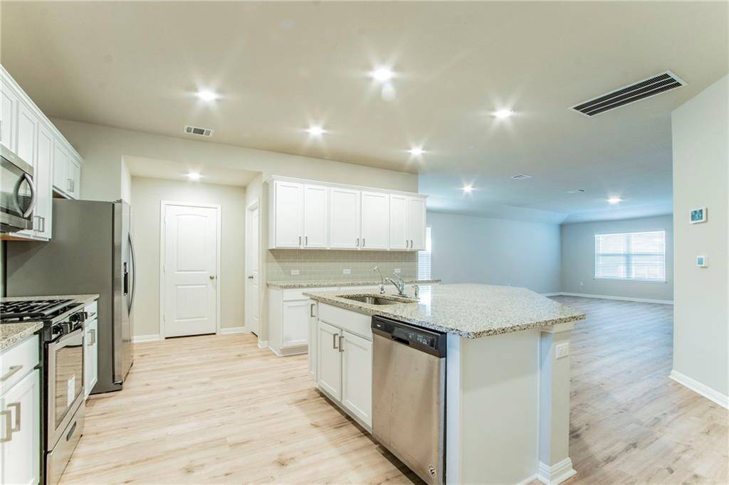 Leander, TX 78641,172 Arrowhead Vine ST