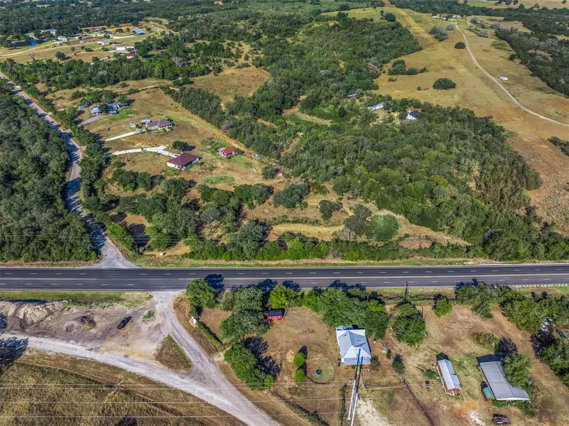 100 Westwood RD, Lockhart, TX 78644