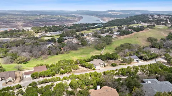 5203 Arrowhead DR, Lago Vista, TX 78645