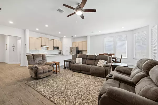 Georgetown, TX 78626,704 Muster BND