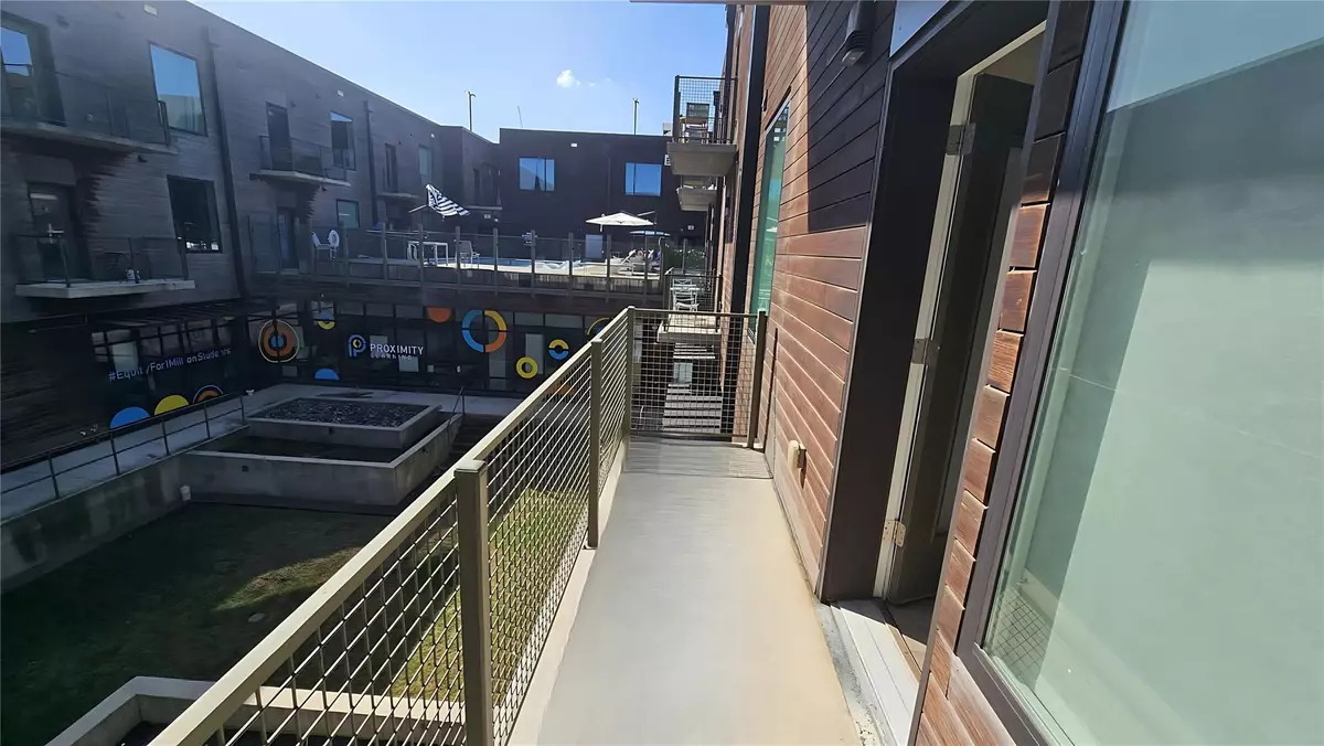 Austin, TX 78702,1800 E 4th ST #250