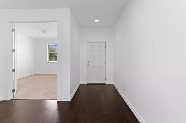 Liberty Hill, TX 78642,208 Magna LN