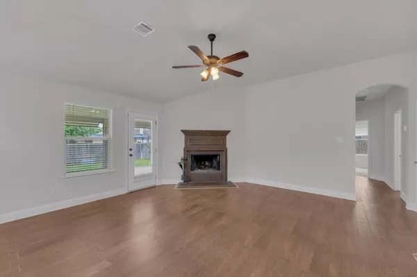 Hutto, TX 78634,109 Inman DR