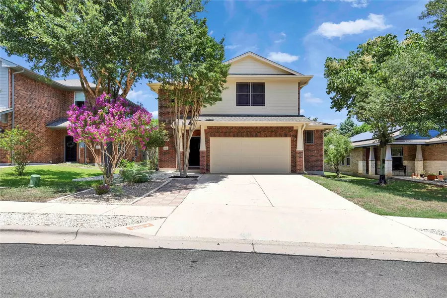 1916 Ocallahan DR, Austin, TX 78748