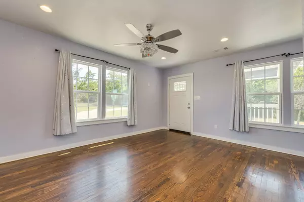 Mcdade, TX 78650,514 Marlin ST