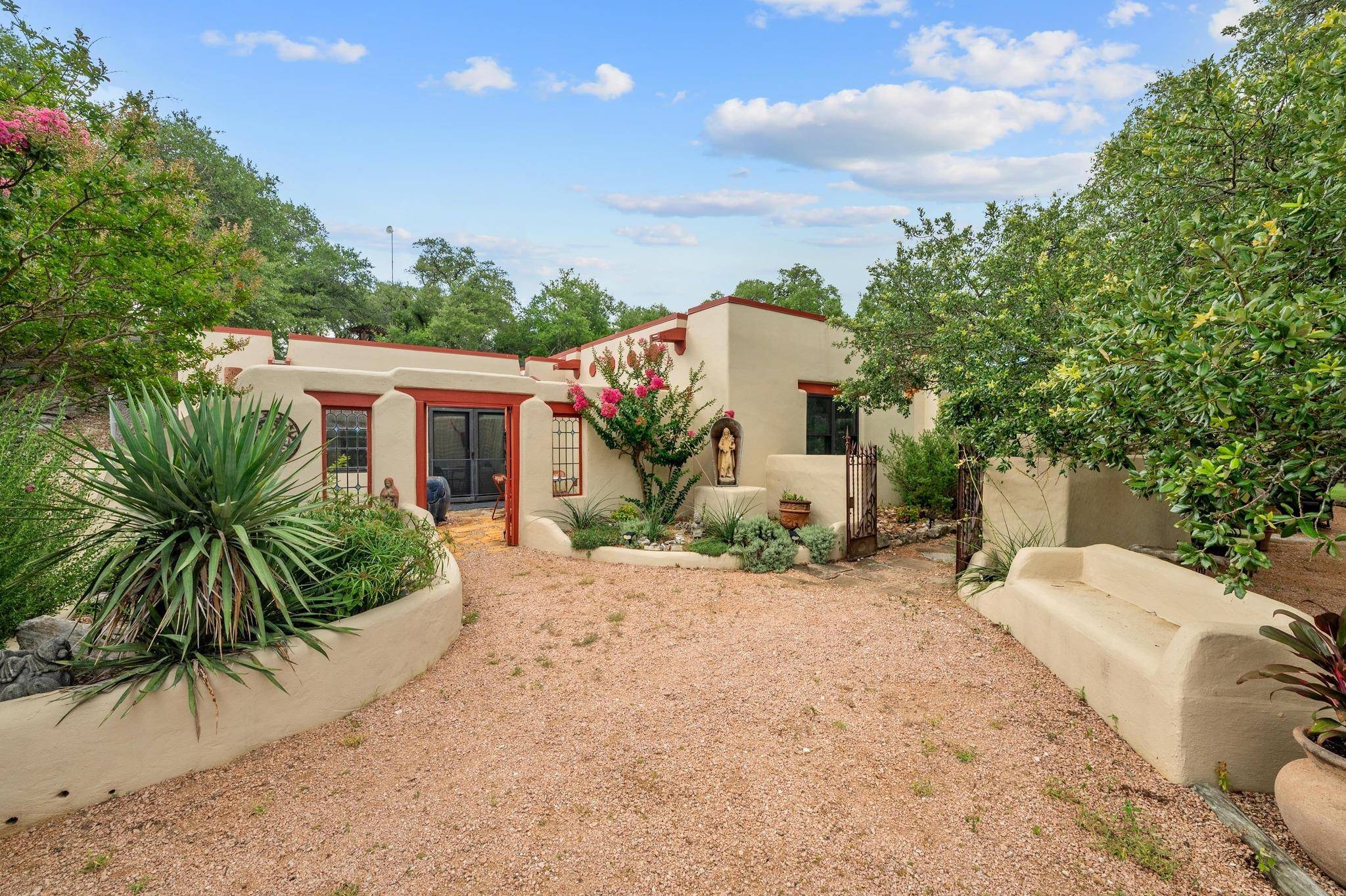 Driftwood, TX 78619,13700 FM 150 W