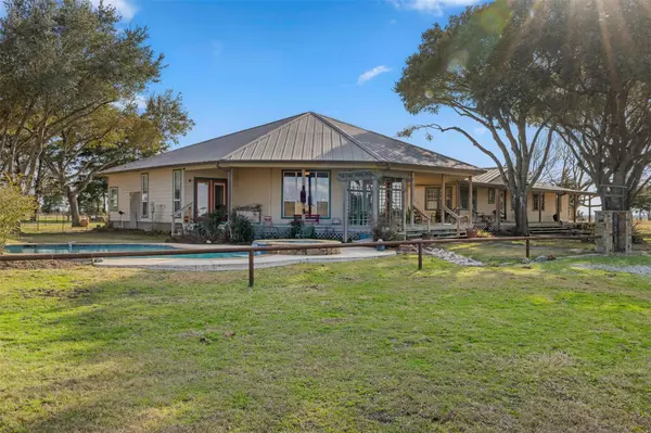 Schulenburg, TX 78956,2346 Bruno RD