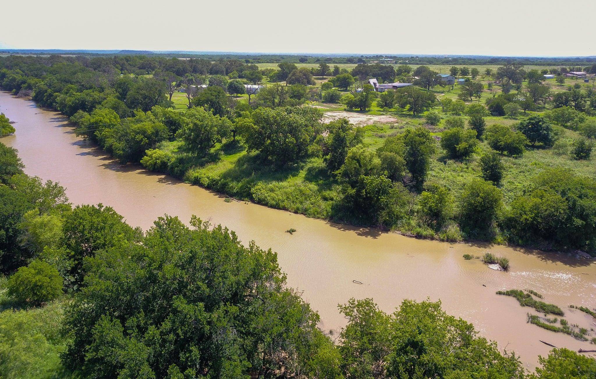 410 County Road 433 RD, Mullin, TX 76864