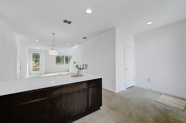 Austin, TX 78745,705 N Bluff DR #11