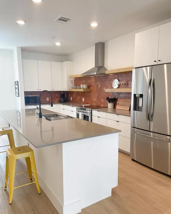 Austin, TX 78702,2709 E 5th ST #1201