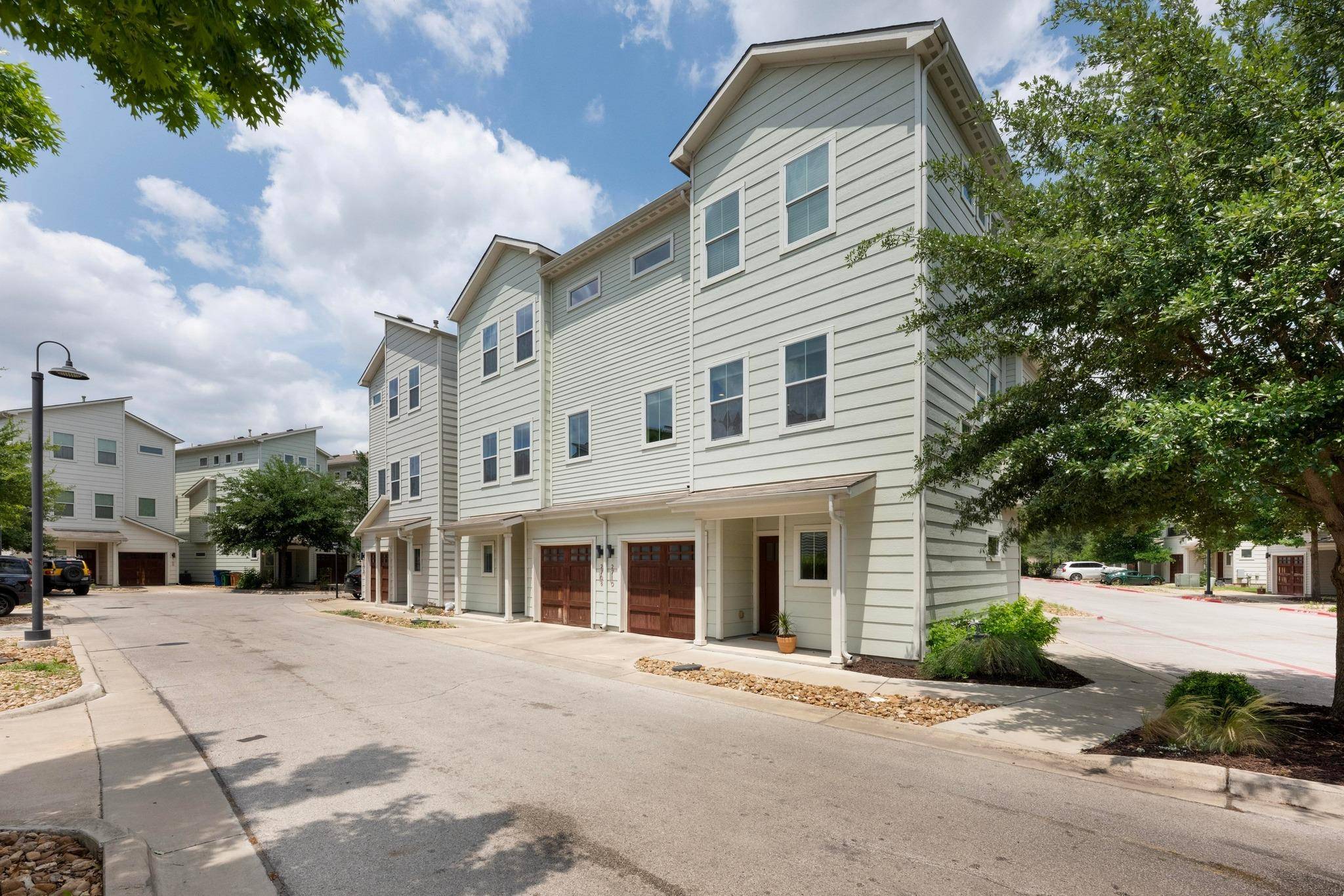 Austin, TX 78702,2710 Halcyon DR #24