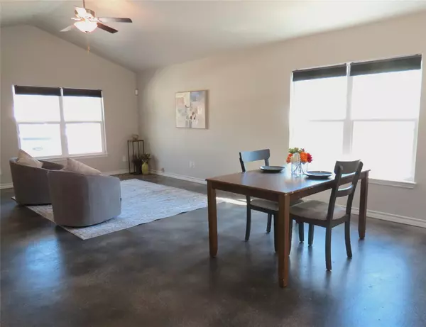 Spring Branch, TX 78070,1724 Cave DR