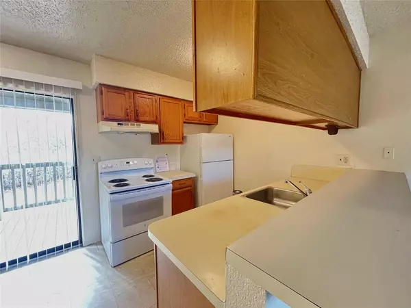 Elgin, TX 78621,113 Hillside DR #B