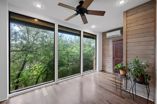 Austin, TX 78746,1000 Liberty Park DR #407