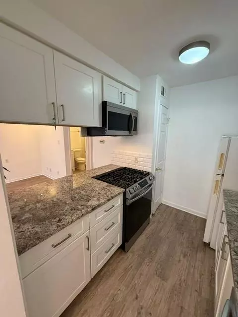 Austin, TX 78756,4209 Burnet RD #102