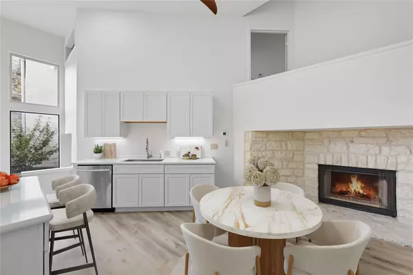 The Hills, TX 78738,1 Crystal Springs CT #G