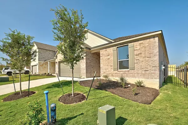 Austin, TX 78744,8000 Tranquil Glade TRL