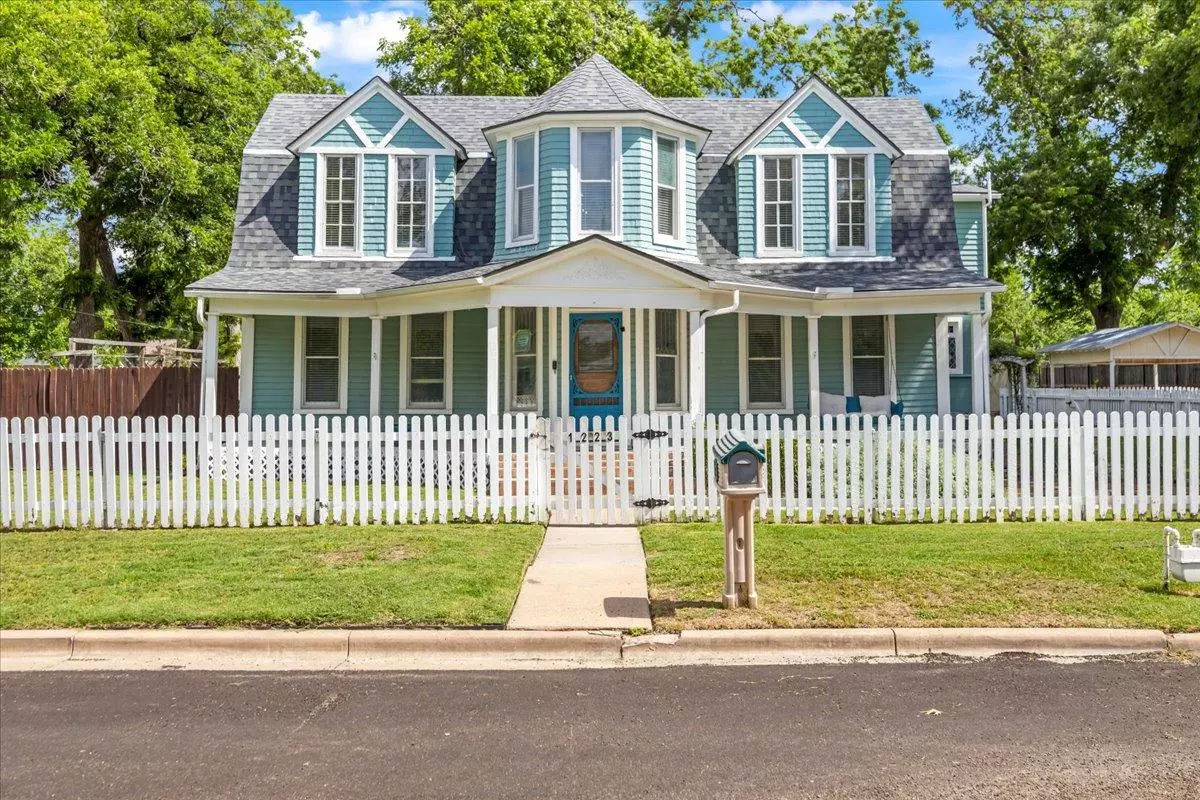 Taylor, TX 76574,1223 Cecelia ST