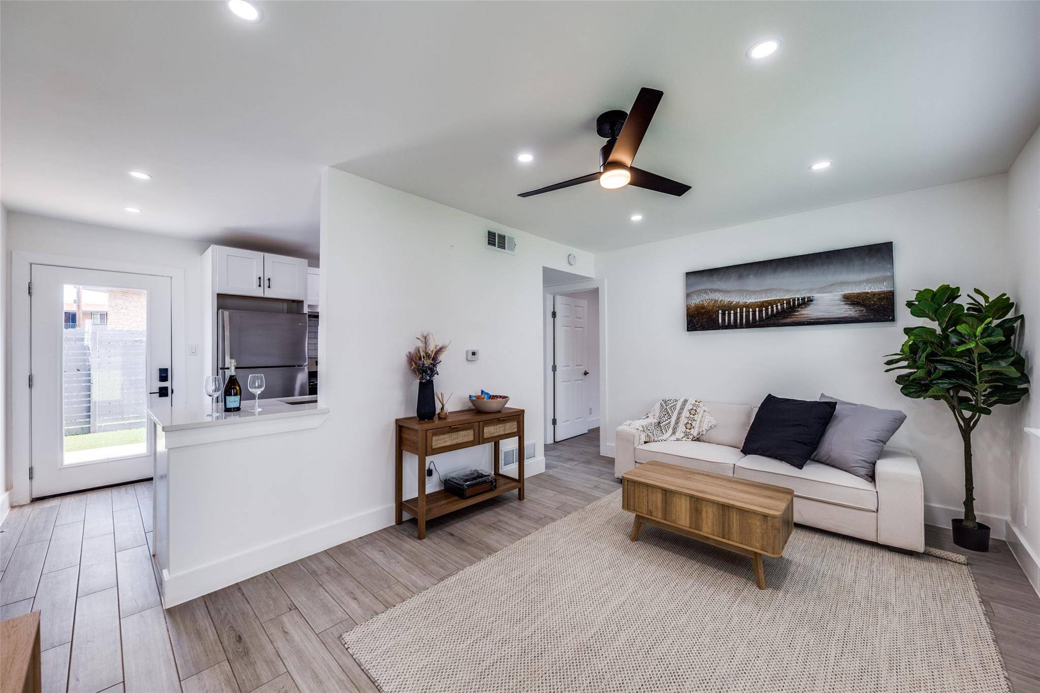1200 E 52nd ST #205, Austin, TX 78723