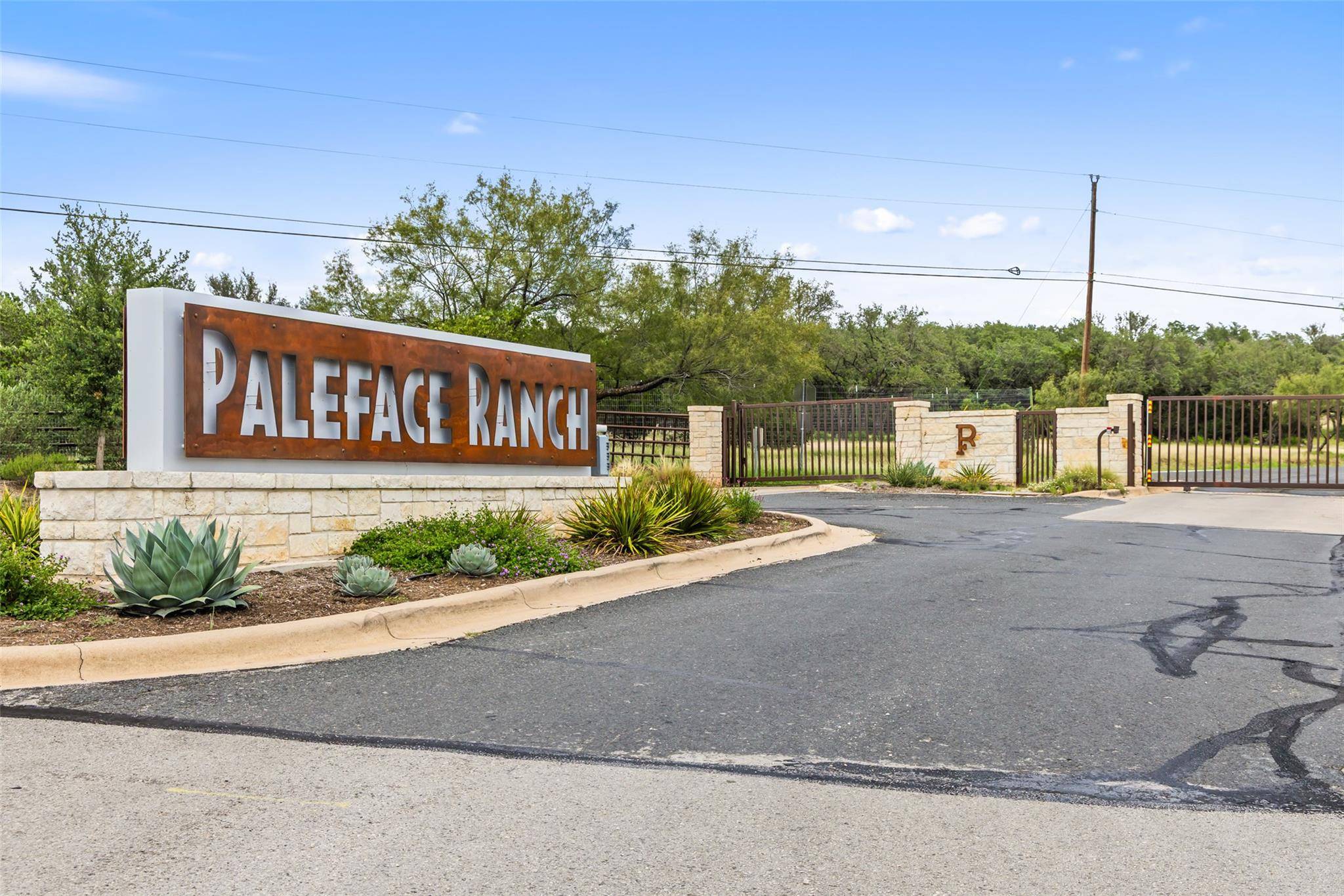 Spicewood, TX 78669,23809 Oscar RD
