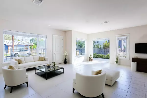 Austin, TX 78702,310 Pedernales ST