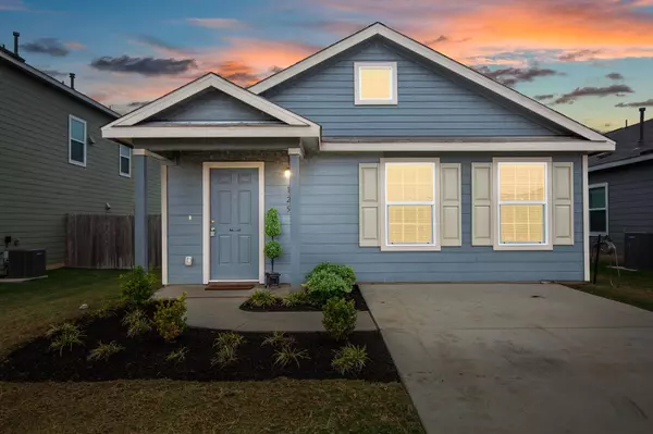 Maxwell, TX 78656,125 Gabbro GDNS