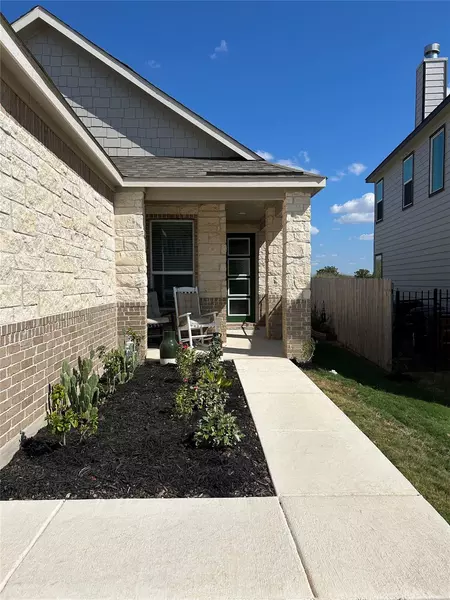 12713 Oxford Vineyard LN, Manor, TX 78653