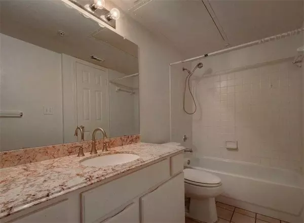 Austin, TX 78705,501 W 26th ST #109