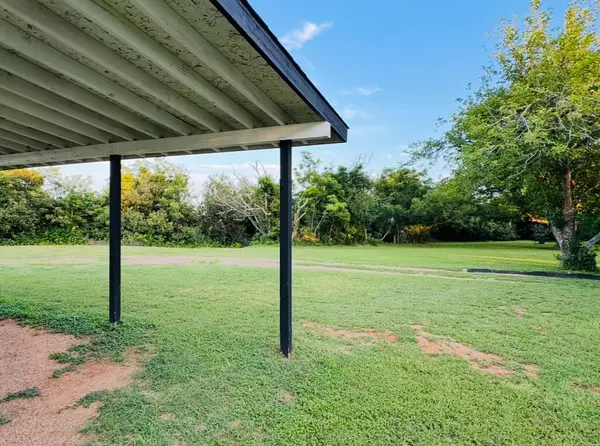 Elgin, TX 78621,702 Pleasant Grove RD